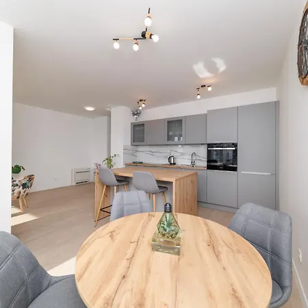 Vibes By Belmont Realty 아파트 자다르