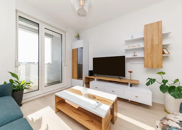 Vibes By Belmont Realty アパート *